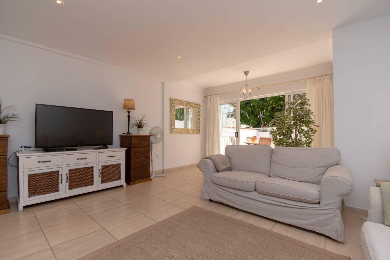 Fantastic 3 Bedroom Townhouse Golf Del Sur - The Palms Resort San Miguel de Abona Bagian luar foto